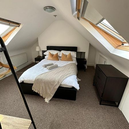 Central & Cozy 3Br Apt - High Chair - Free Parking London Kültér fotó